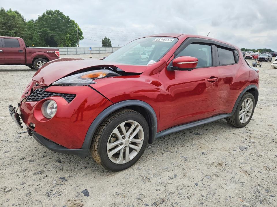 2015 NISSAN JUKE SV