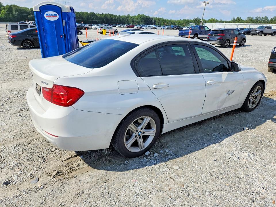 2015 BMW 328 I — Фото 3 из 12