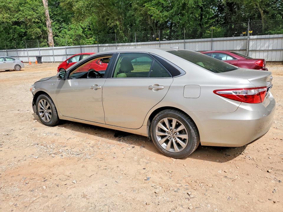 2015 TOYOTA CAMRY HYBRID XLE — Фото 2 из 12