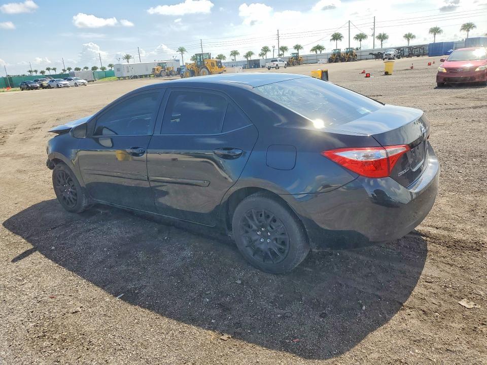 2015 TOYOTA COROLLA LE — Фото 2 из 13
