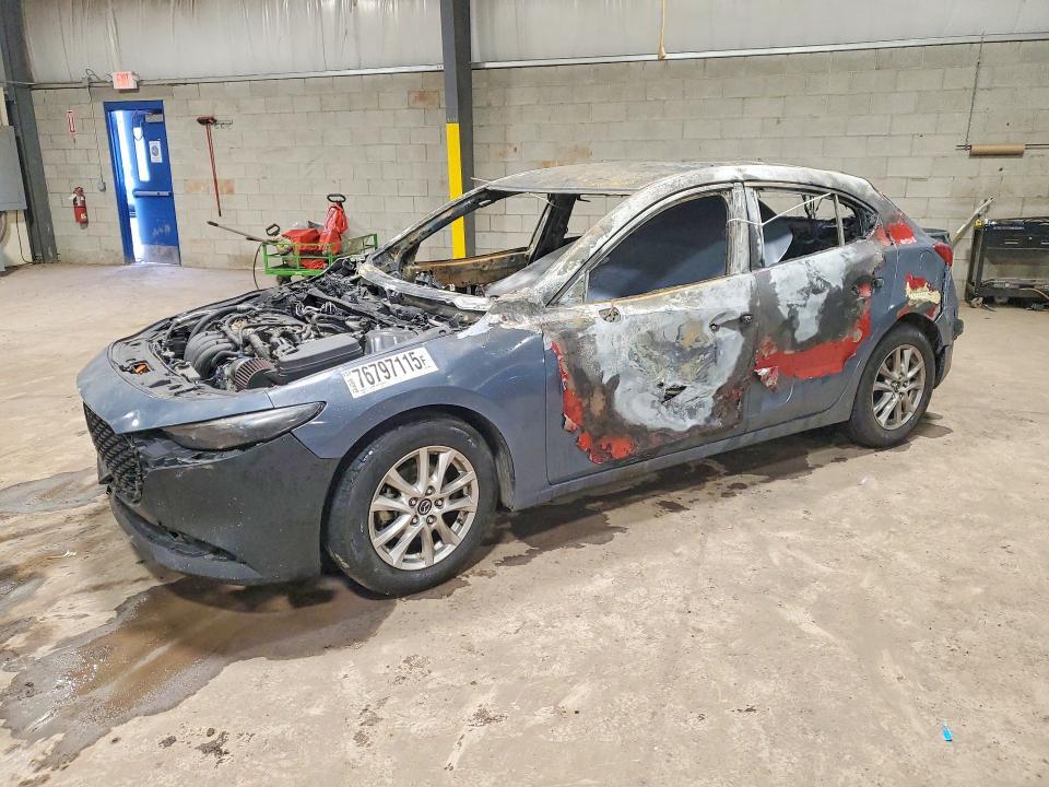 2014 MAZDA 3 TOURING