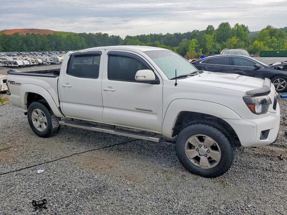 2014 TOYOTA TACOMA V6 — Фото 4 из 12