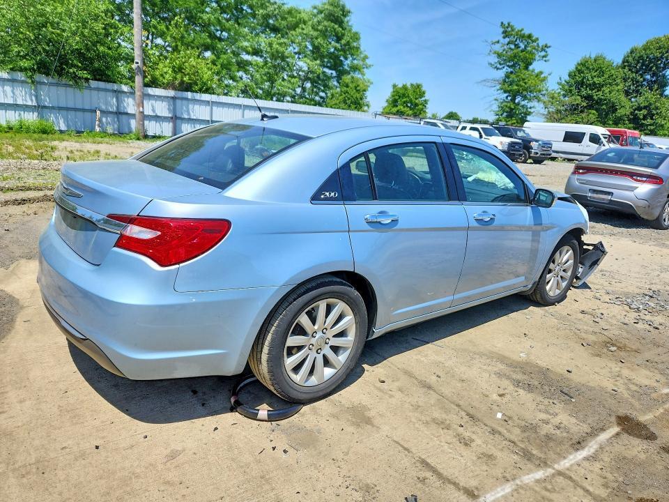 1C3CCBCG1DN570661 2013 CHRYSLER 200 photo no. 3