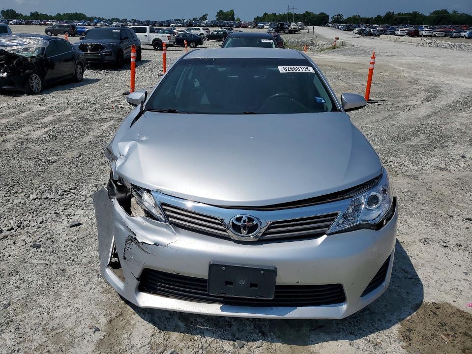 2013 TOYOTA CAMRY L — Фото 5 из 12