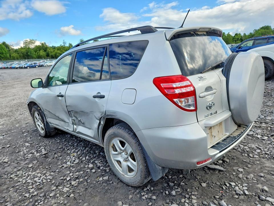 2T3BF4DV7CW201561 2012 TOYOTA RAV4 photo no. 2