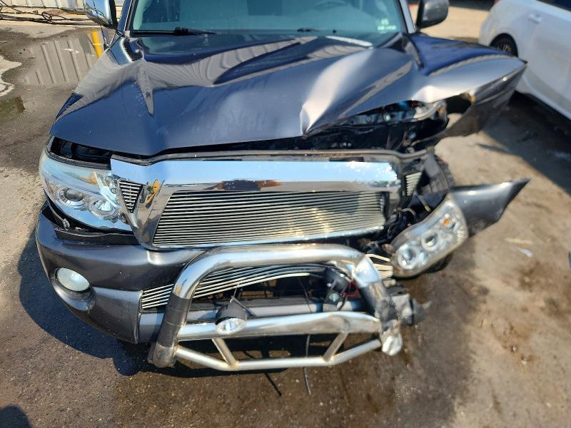 2011 TOYOTA TACOMA BASE — Фото 11 из 12