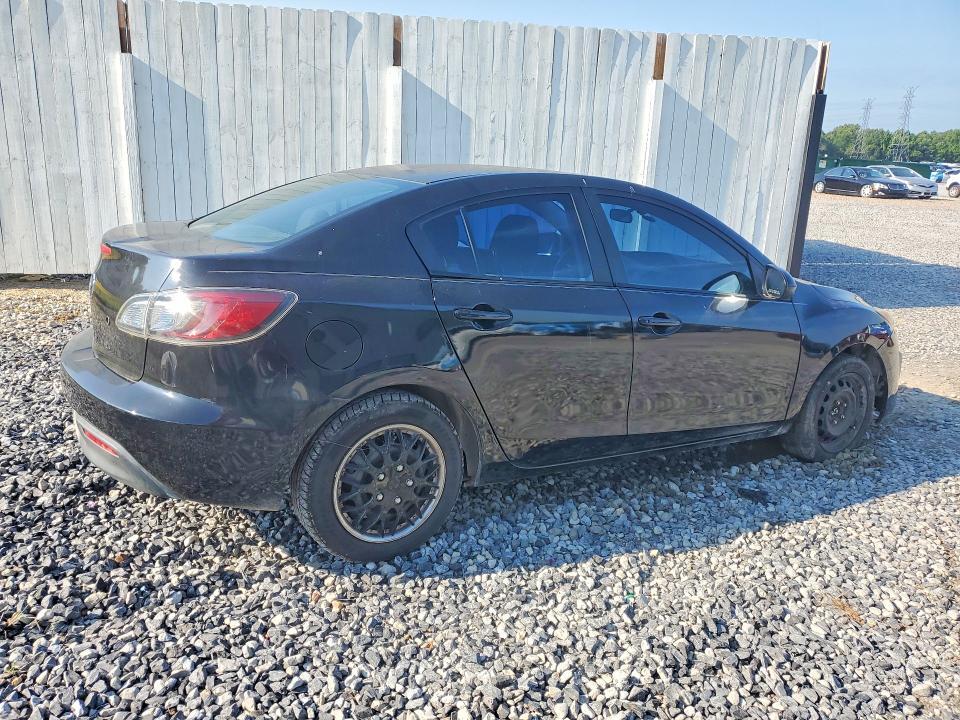 JM1BL1UF1B1378507 2011 MAZDA 3 photo no. 3