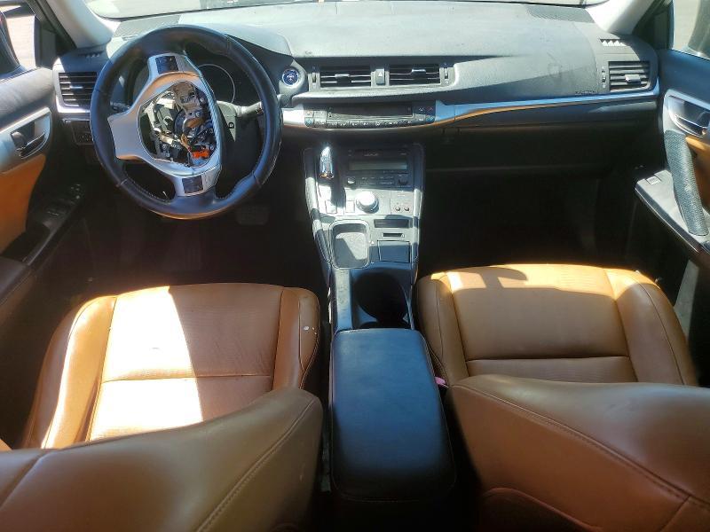 JTHKD5BHXB2028973 2011 LEXUS CT photo no. 8