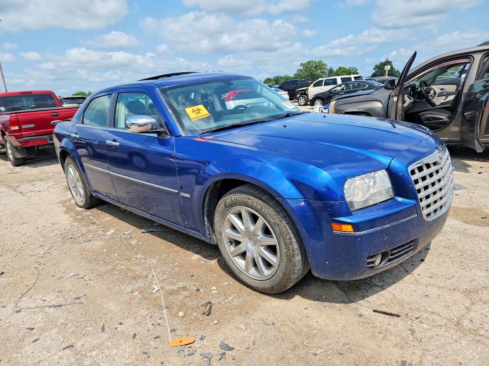 2010 CHRYSLER 300 TOURING — Фото 4 из 12