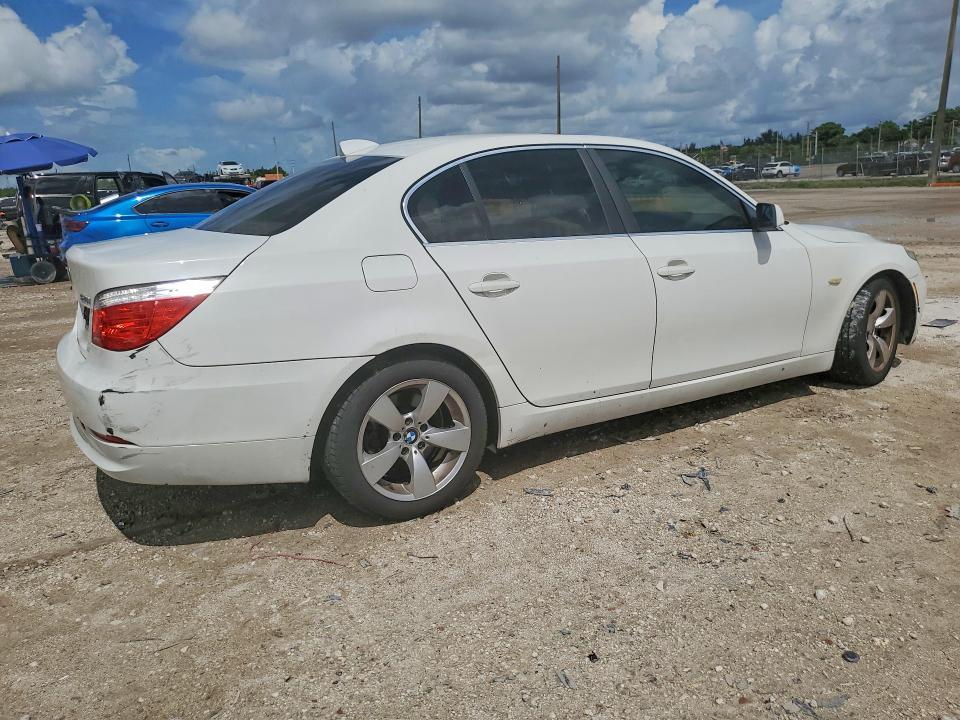 WBANU53558CT19433 2008 BMW 528 photo no. 3
