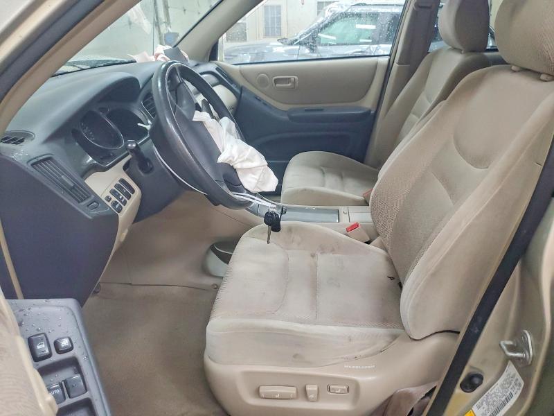 JTEHF21A320057330 2002 TOYOTA HIGHLANDER photo no. 7