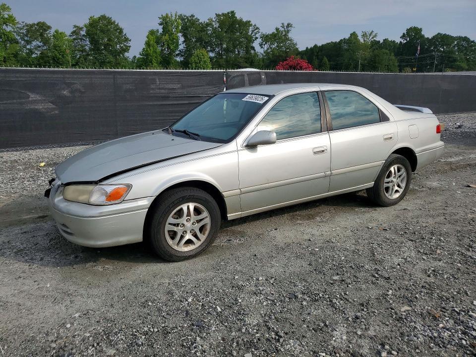 2001 TOYOTA CAMRY