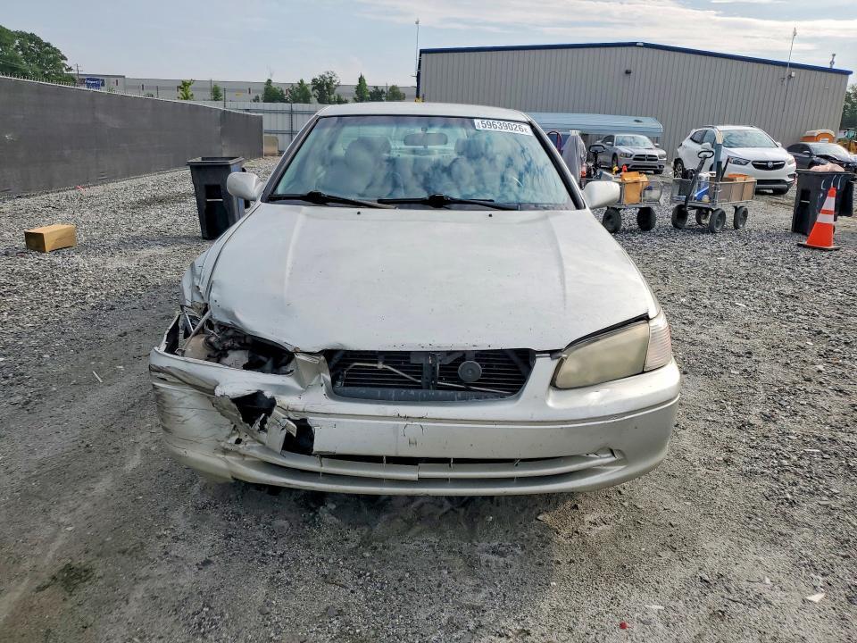 2001 TOYOTA CAMRY — Фото 5 из 12