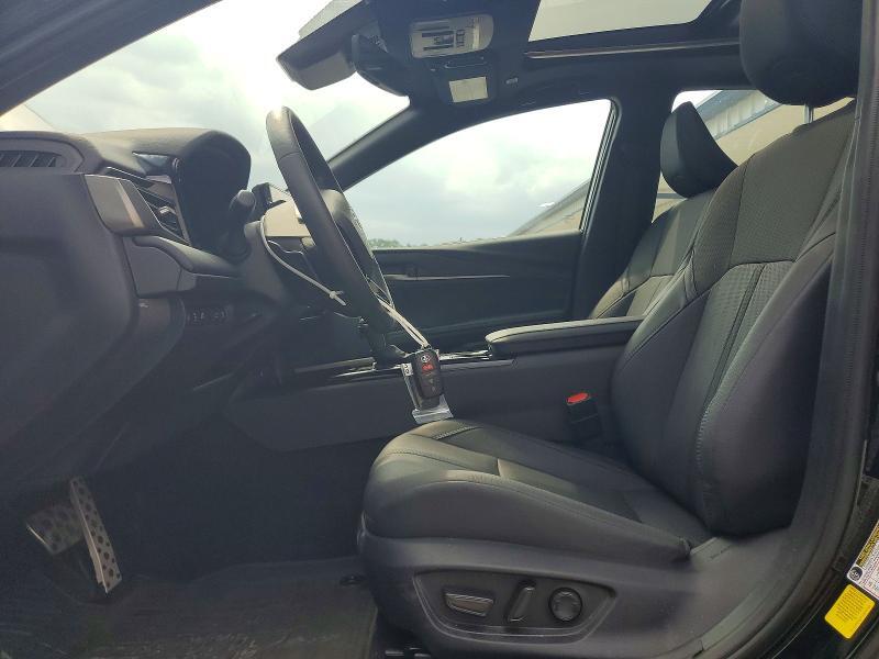 2026 TOYOTA CAMRY NIGHTSHADE — Фото 7 из 12