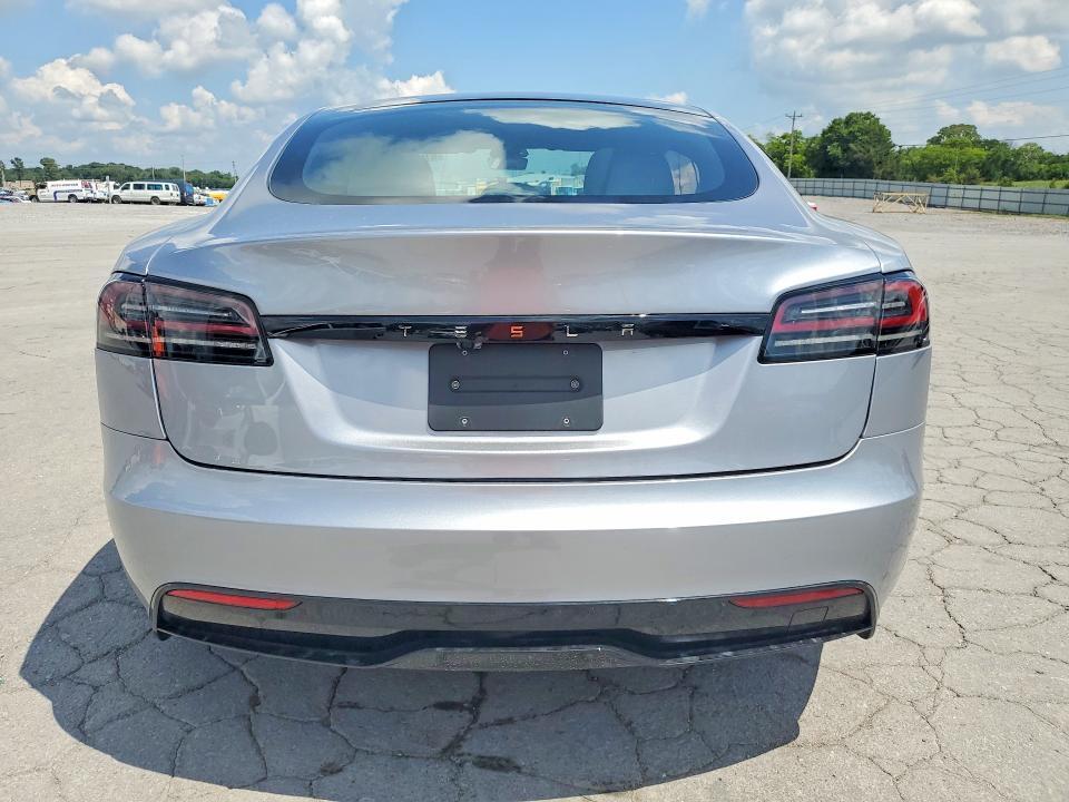 2025 TESLA MODEL S — Фото 6 из 12