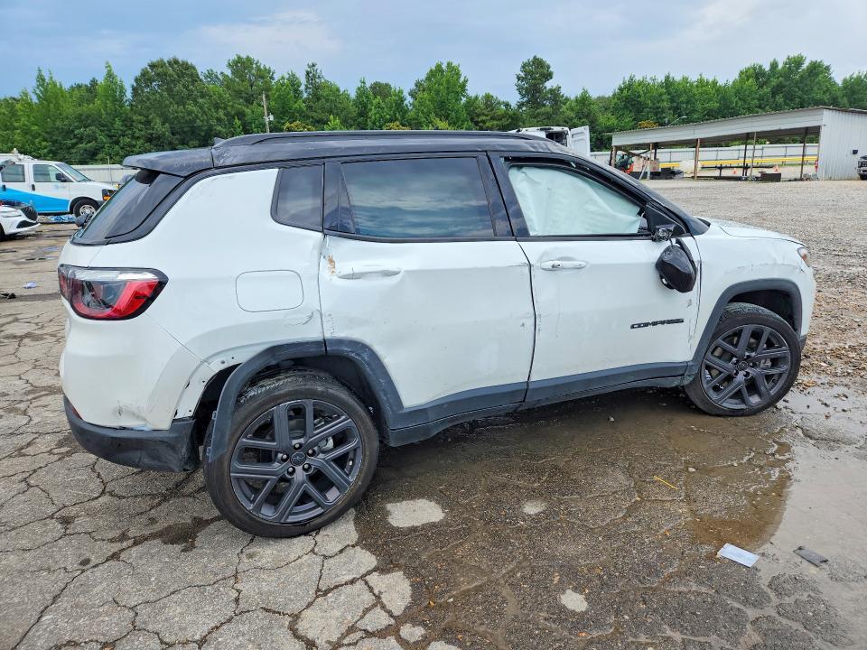 2025 JEEP COMPASS LIMITED — Фото 3 из 13