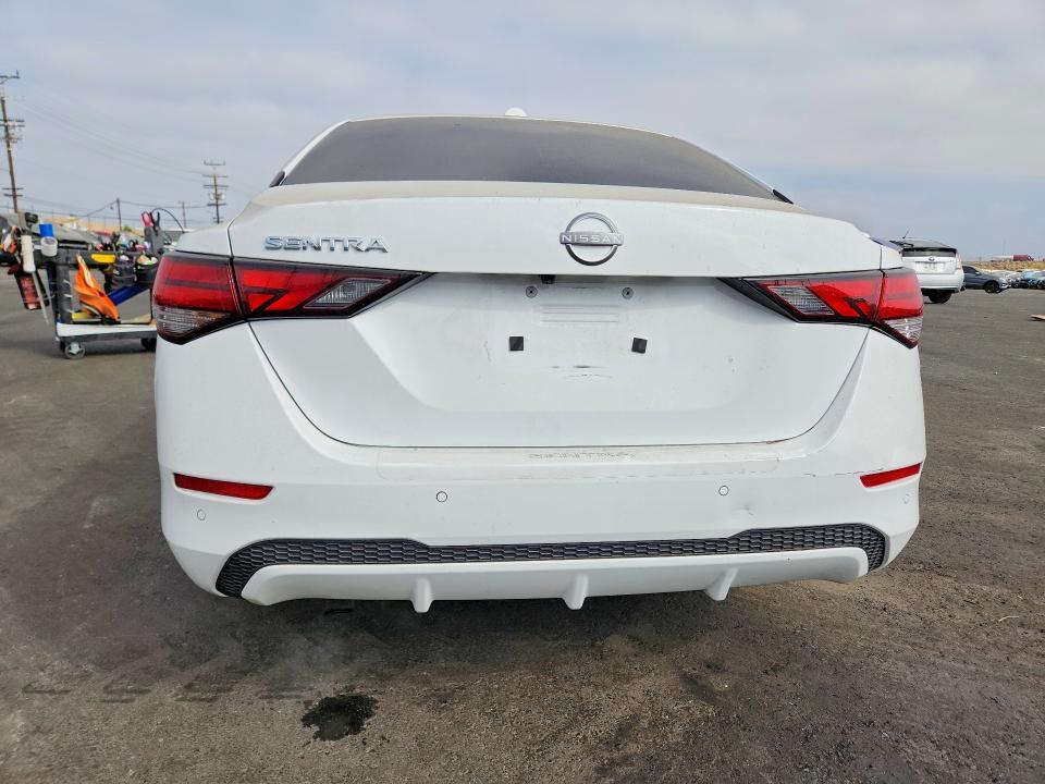 2025 NISSAN SENTRA — Фото 6 из 12