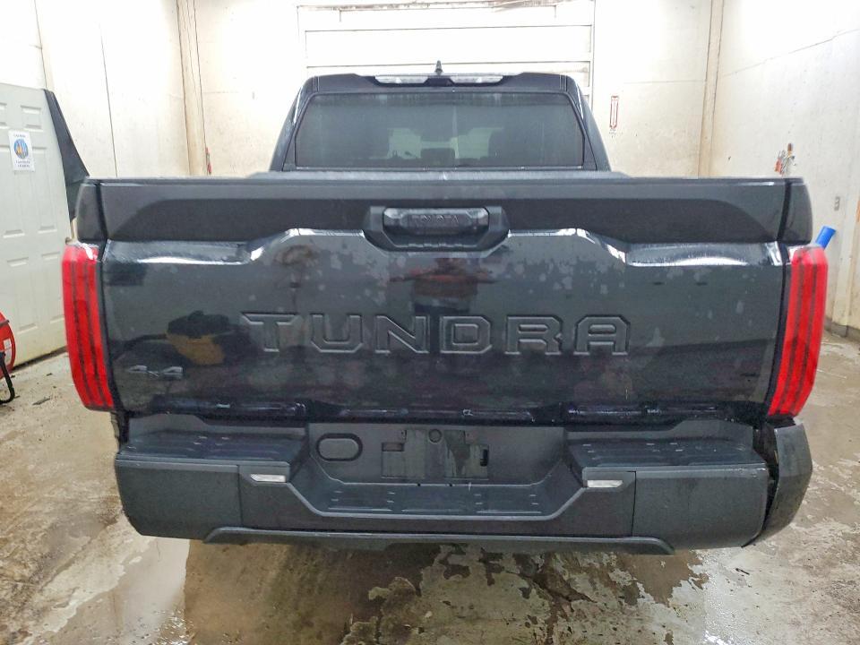 2023 TOYOTA TUNDRA SR — Фото 6 из 13