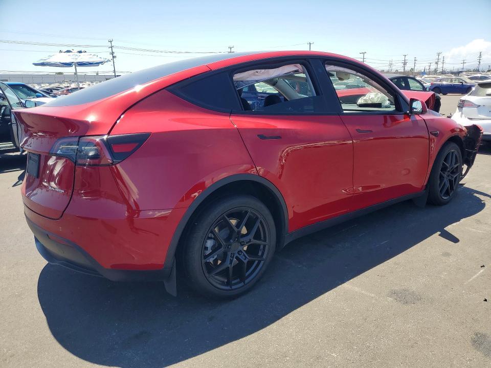 2023 TESLA MODEL Y — Фото 3 из 13