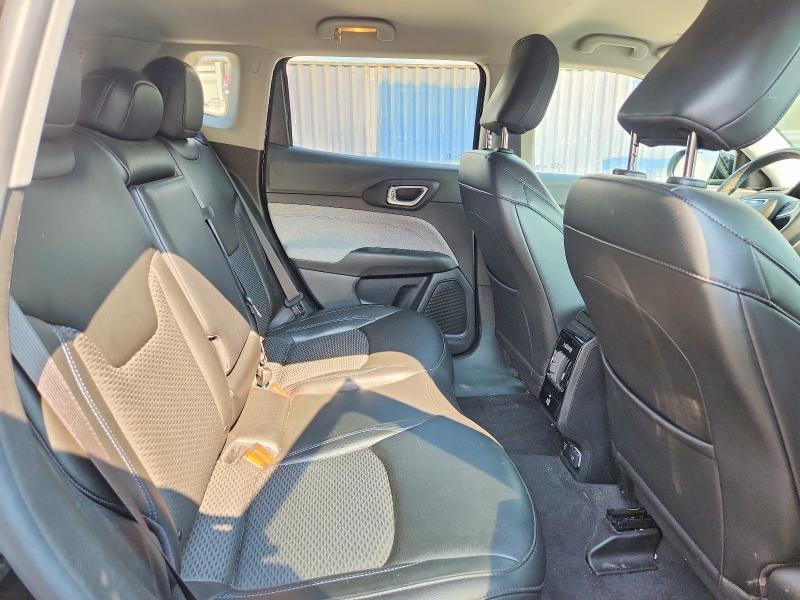 2022 JEEP COMPASS LATITUDE — Фото 11 из 13