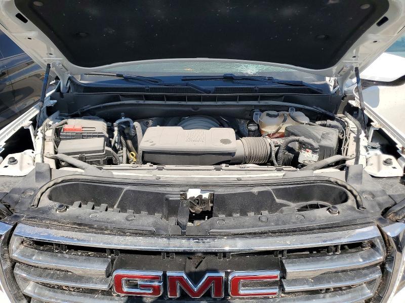 2022 GMC YUKON SLT — Фото 12 из 13