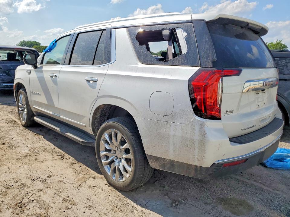 2022 GMC YUKON SLT — Фото 2 из 13