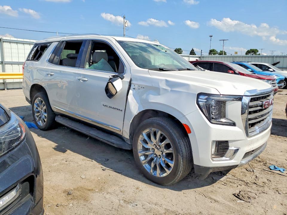 2022 GMC YUKON SLT — Фото 4 из 13