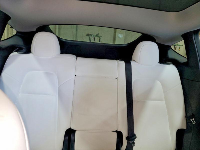2022 TESLA MODEL Y — Фото 10 из 14