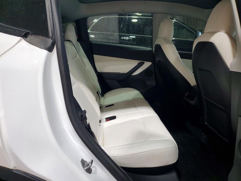 2022 TESLA MODEL Y — Фото 11 из 14