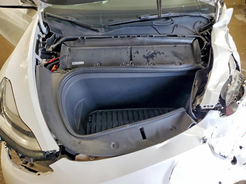 2022 TESLA MODEL Y — Фото 12 из 14