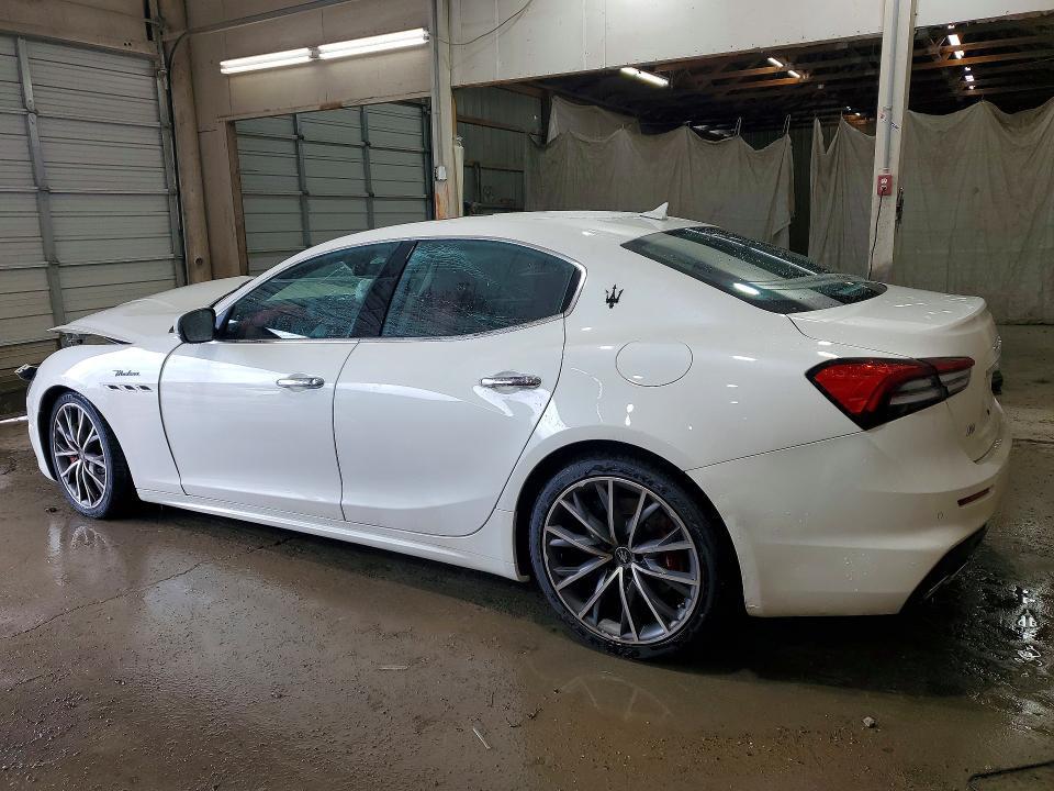 2022 MASERATI GHIBLI MODENA — Фото 2 из 12