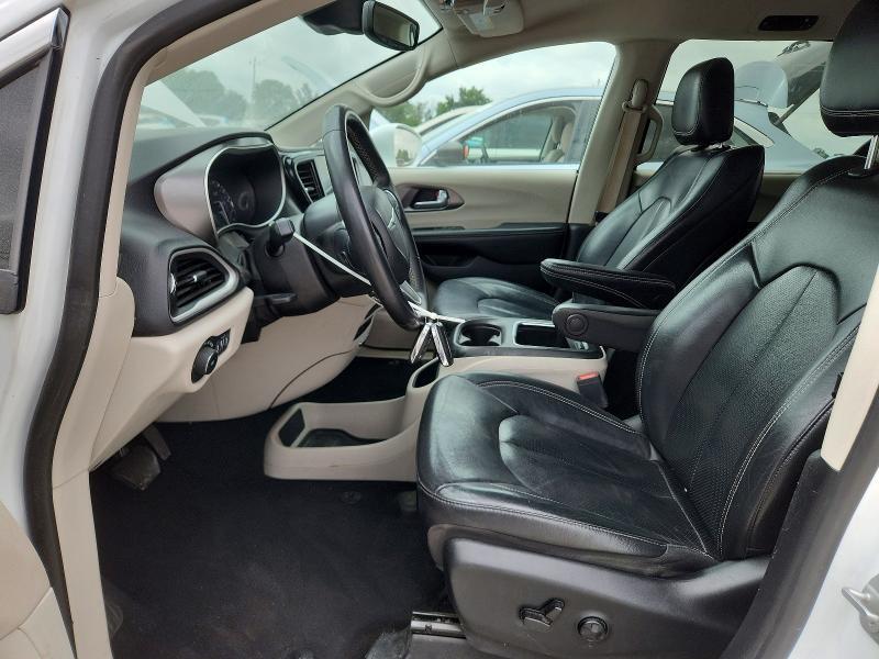 2022 CHRYSLER PACIFICA TOURING L — Фото 7 из 13