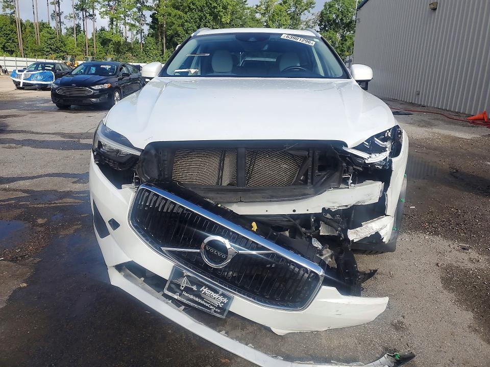 2021 VOLVO XC60 T5 MOMENTUM — Фото 5 из 13
