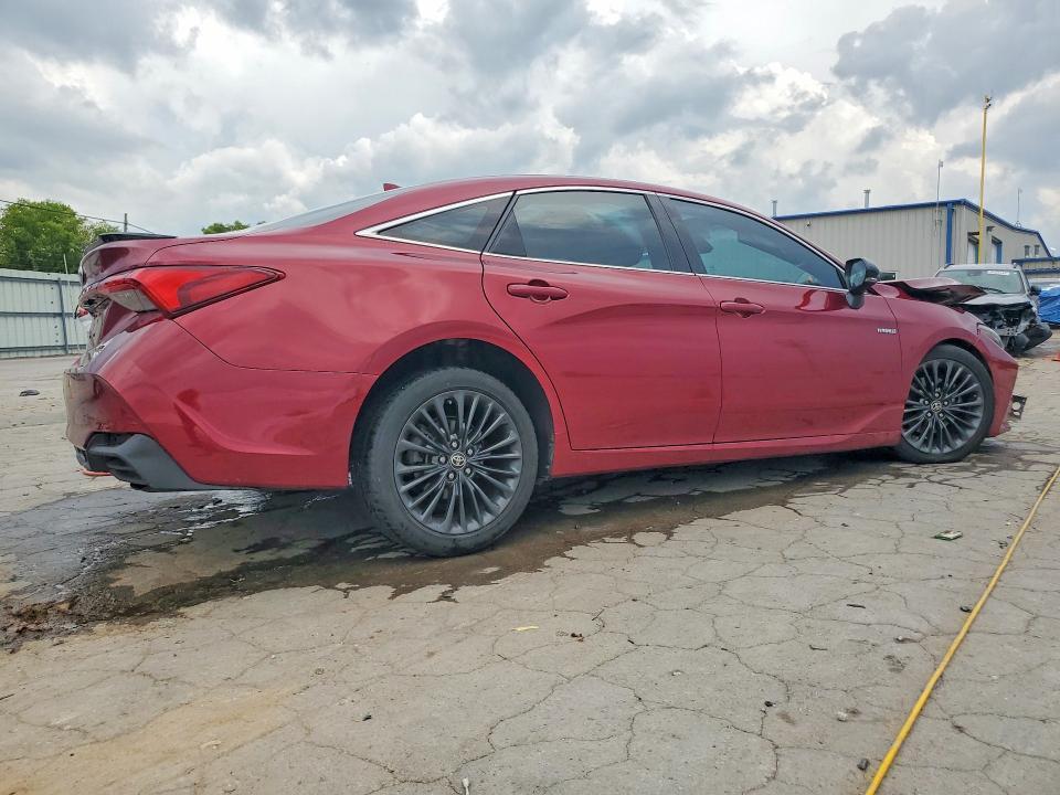 2021 TOYOTA AVALON XSE — Фото 3 из 12