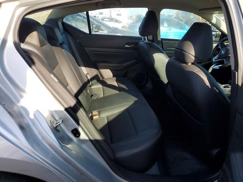 2021 NISSAN ALTIMA SR — Фото 10 из 12