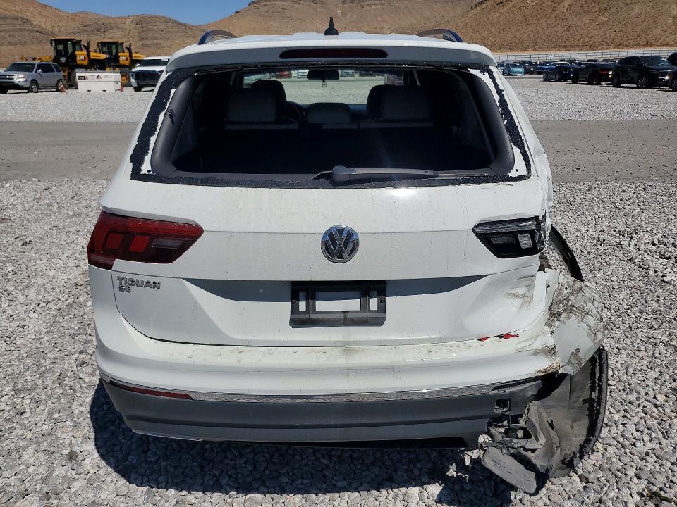 2021 VOLKSWAGEN TIGUAN SE — Фото 6 из 13