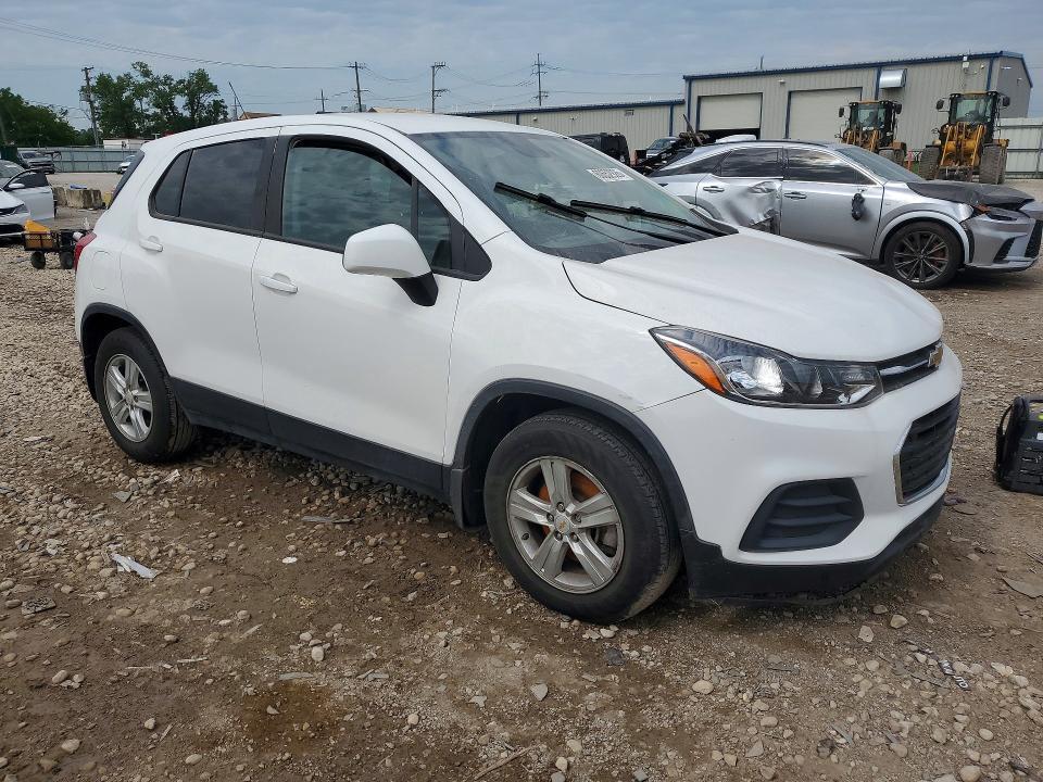 2020 CHEVROLET TRAX LS — Фото 4 из 13