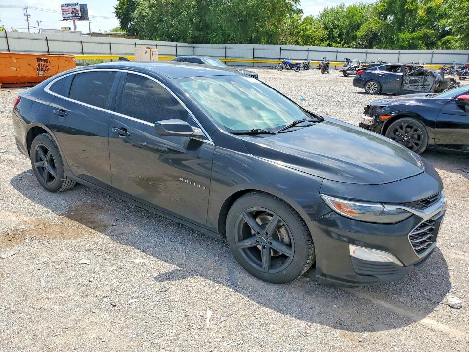 2019 CHEVROLET MALIBU LT — Фото 4 из 12