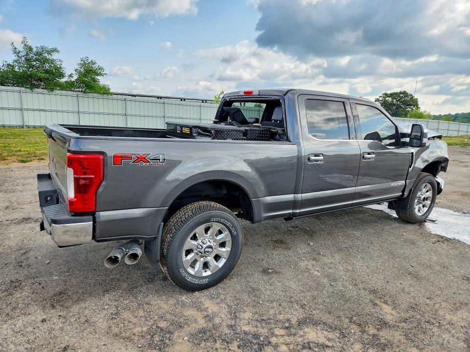 2018 FORD F250 SUPER DUTY — Фото 3 из 12