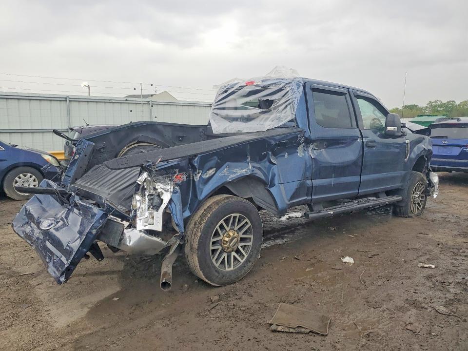2017 FORD F250 SUPER DUTY — Фото 3 из 12