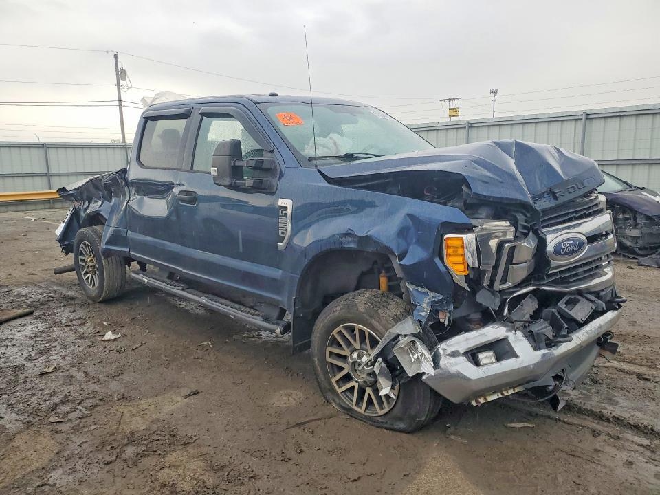 2017 FORD F250 SUPER DUTY — Фото 4 из 12