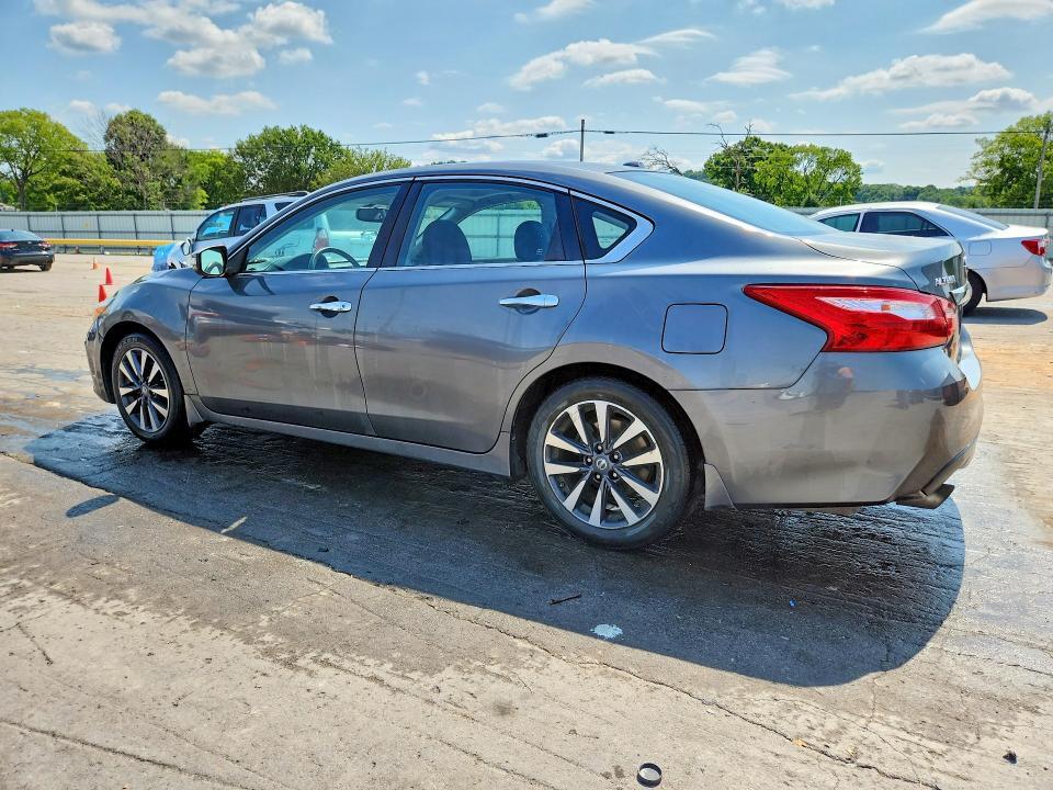 2017 NISSAN ALTIMA 2.5 SV — Фото 2 из 12