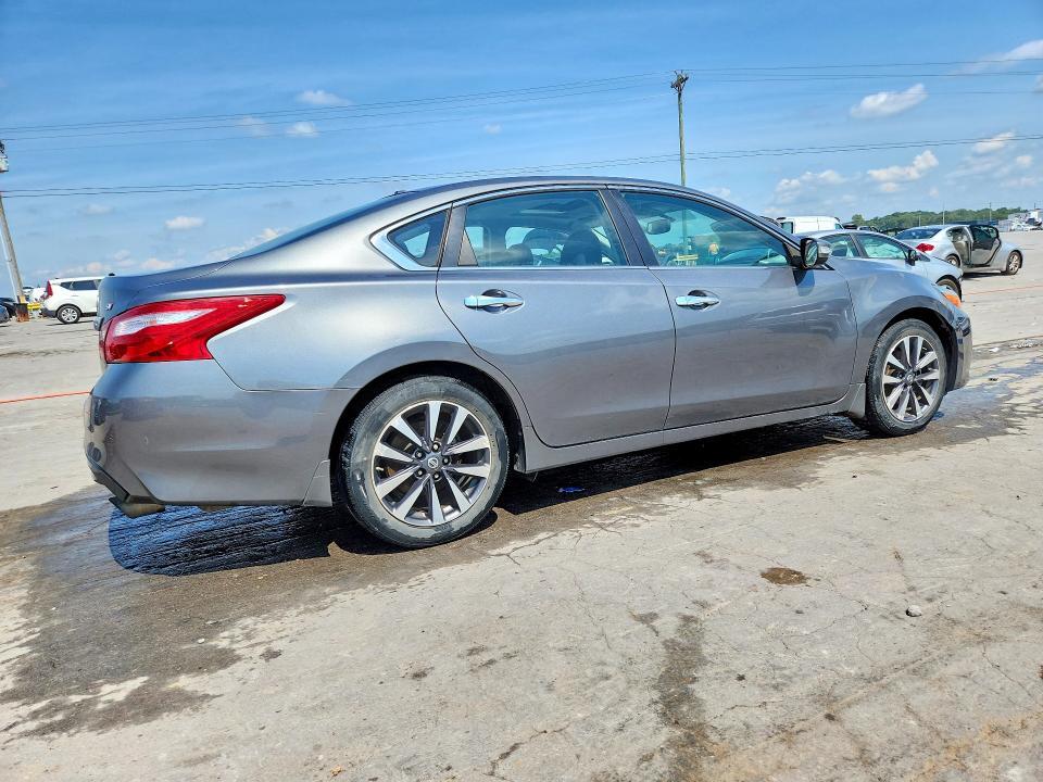 2017 NISSAN ALTIMA 2.5 SV — Фото 3 из 12
