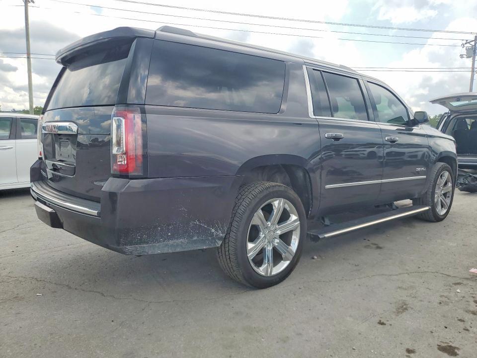 2017 GMC YUKON XL DENALI — Фото 3 из 12