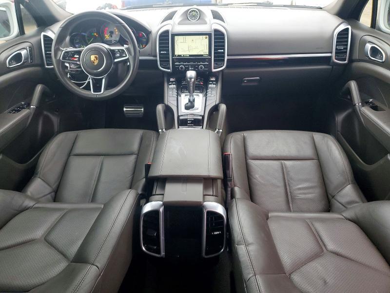 2016 PORSCHE CAYENNE SE HYBRID — Фото 8 из 14