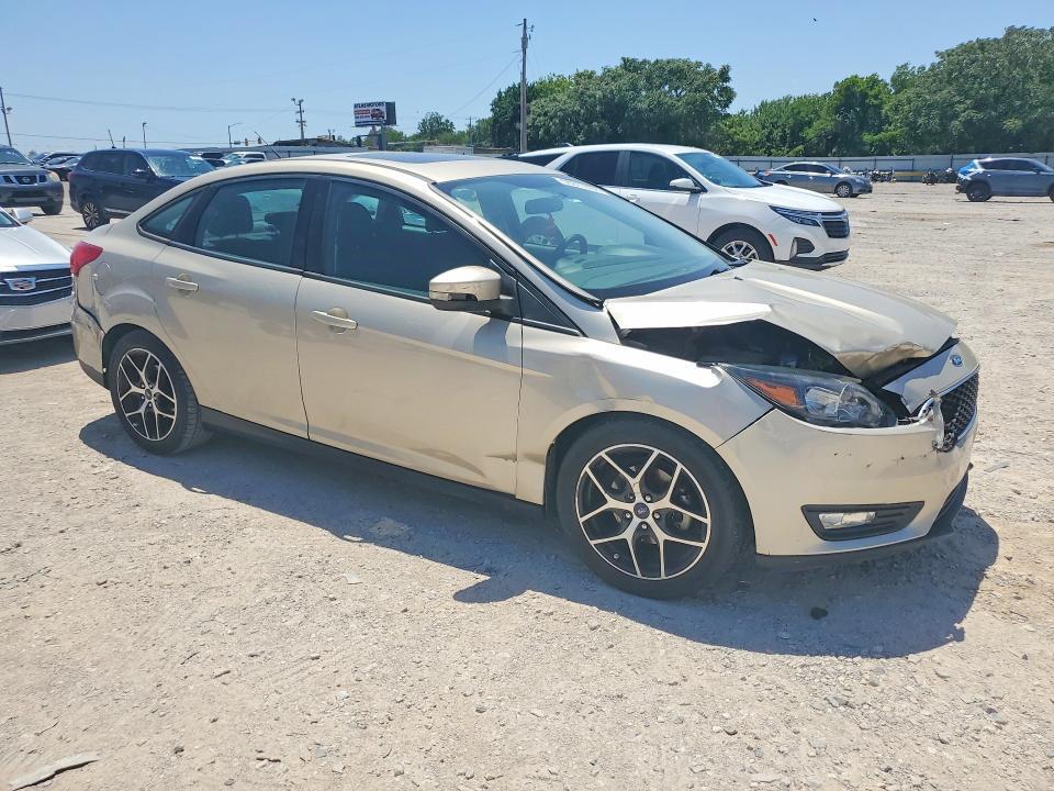 2017 FORD FOCUS SEL — Фото 4 из 12