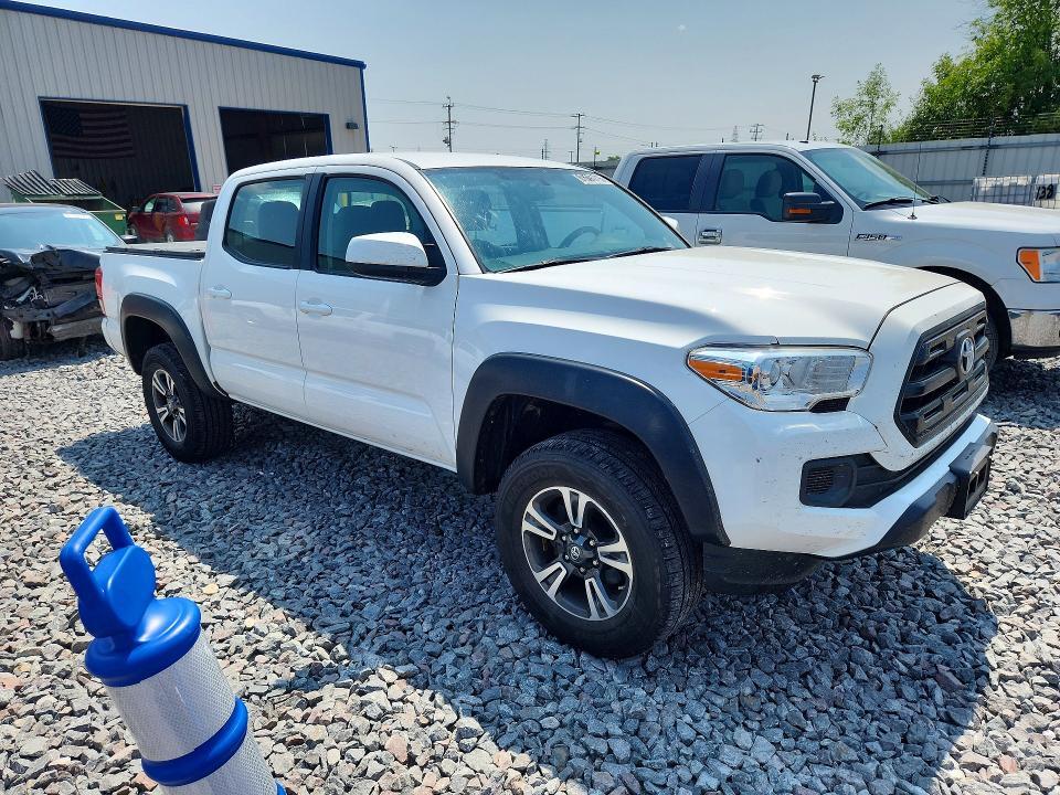 2016 TOYOTA TACOMA SR V6 — Фото 4 из 12