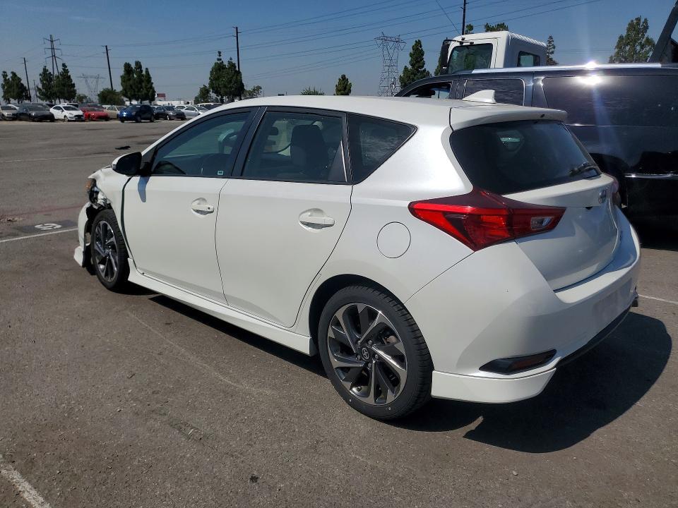 2016 SCION IM BASE — Фото 2 из 12