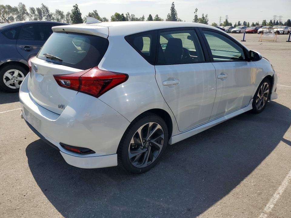 2016 SCION IM BASE — Фото 3 из 12