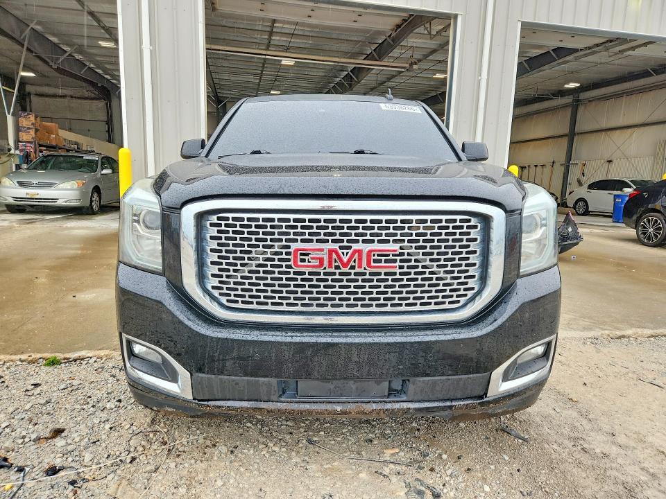 2015 GMC YUKON DENALI — Фото 5 из 13